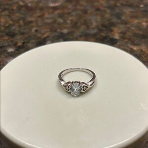 Elegant Silver Ring with Aquamarine Gemstone